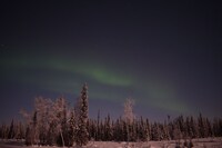 アークティック・フロンティアのツアーで撮影されたオーロラ。