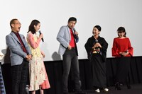 「劇場版シティーハンター <新宿プライベート・アイズ>」完成披露舞台挨拶の様子。