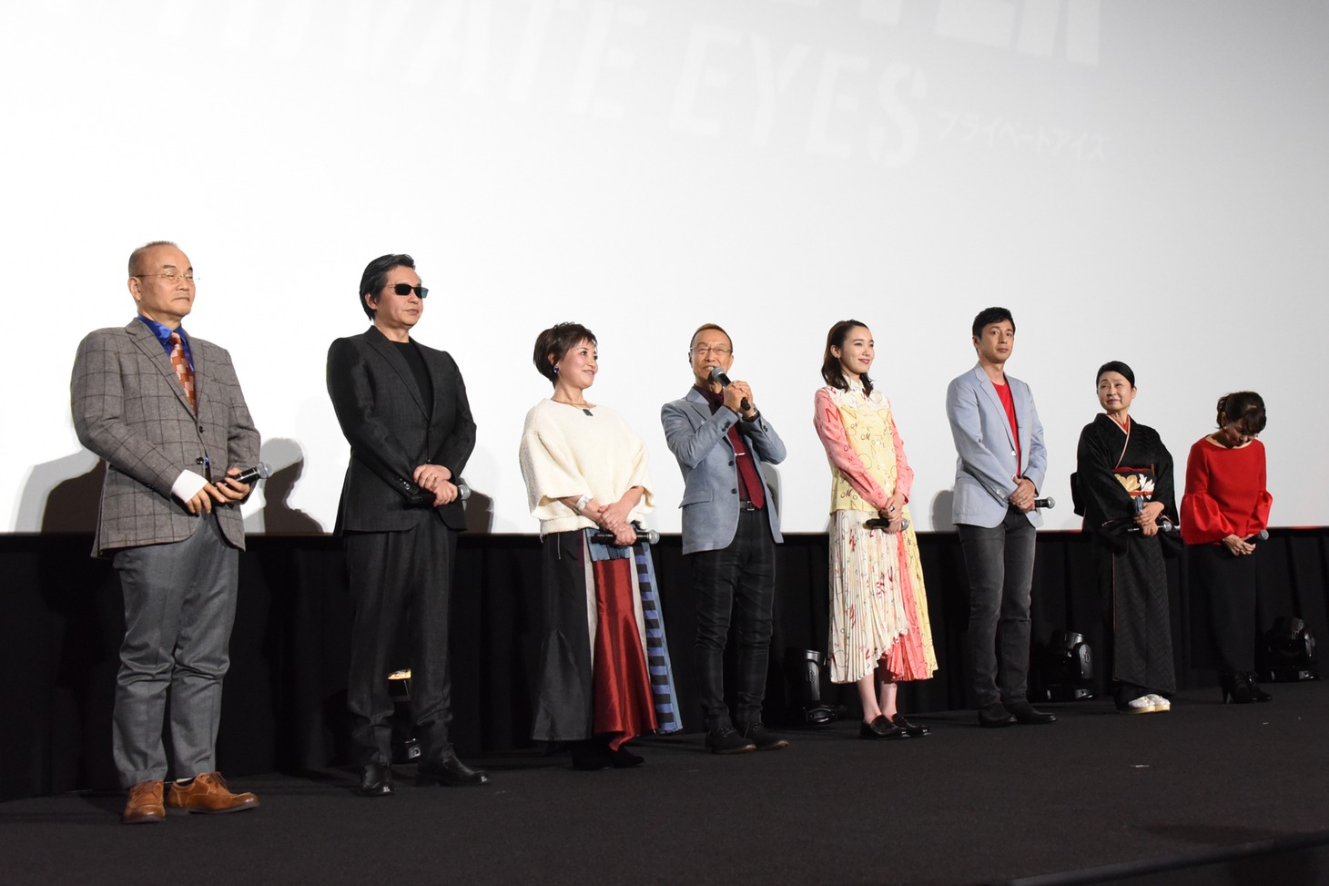 「劇場版シティーハンター <新宿プライベート・アイズ>」完成披露舞台挨拶の様子。