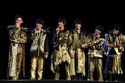 Snow Man。左から岩本照、渡辺翔太、阿部亮平、宮舘涼太、佐久間大介、深澤辰哉。