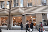 美雪と悠輔がデートするシーンを撮影した、ペーパー・ショップ。