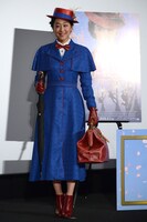 メリー・ポピンズに扮した浅田真央。