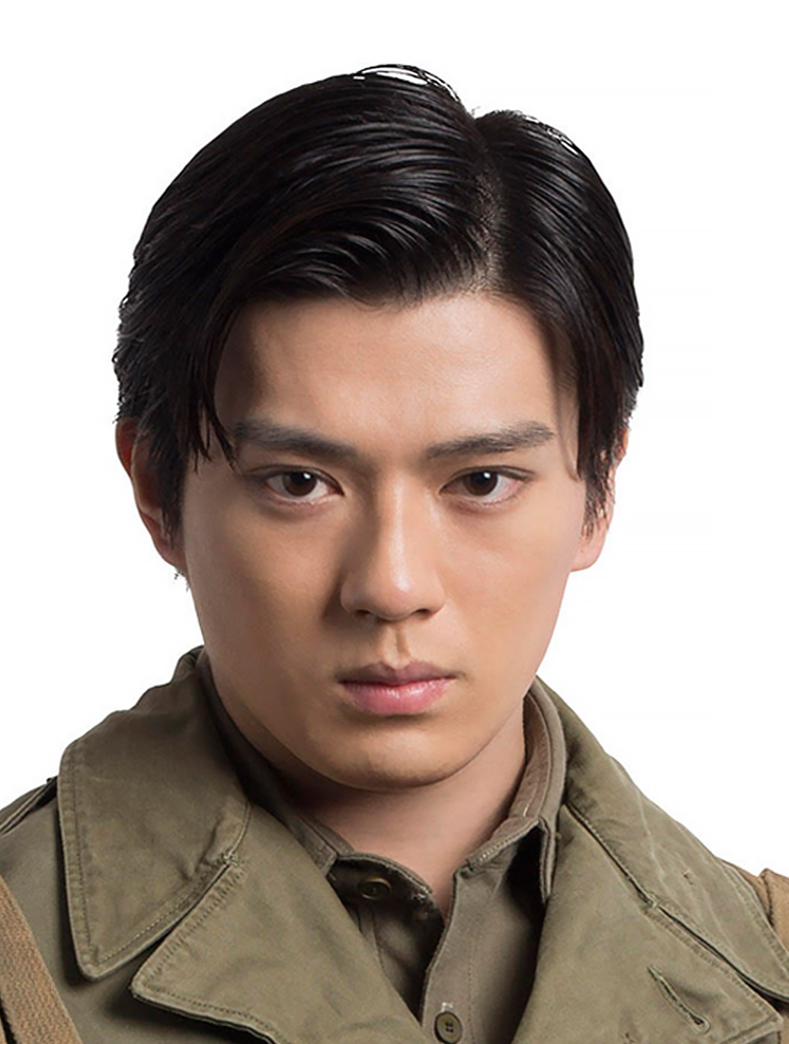 三男・天羽勇役の新田真剣佑。