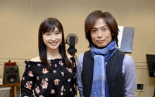 左から土屋太鳳、つんく♂。