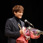 松坂桃李がヨコハマ映画祭で2年連続受賞、30代を絶好調でスタートさせニンマリ