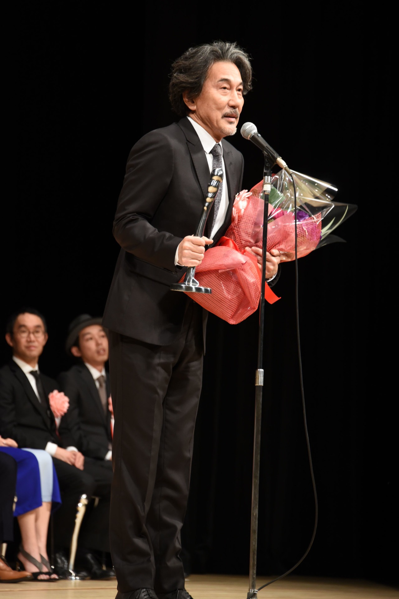 役所広司