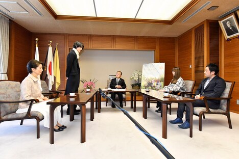 川口市役所表敬訪問の様子。