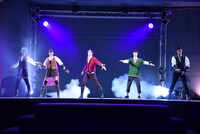 「騎士竜戦隊リュウソウジャー」キャスト発表会見の様子。