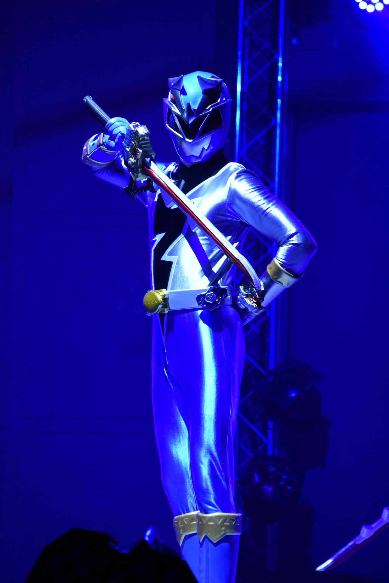 リュウソウブルー - 「騎士竜戦隊リュウソウジャー」会見、主演