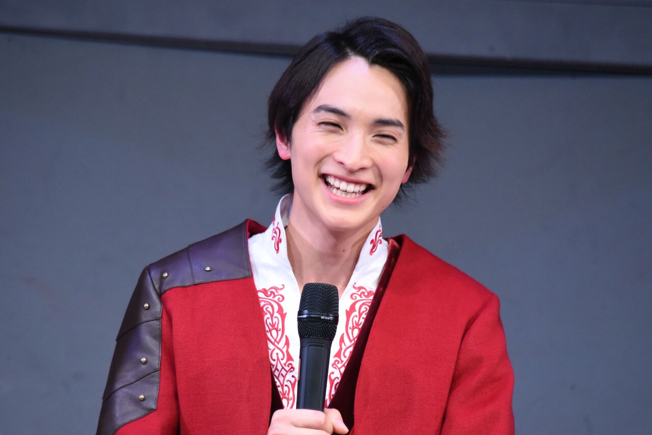騎士竜戦隊リュウソウジャー」会見、主演・一ノ瀬颯「普通の