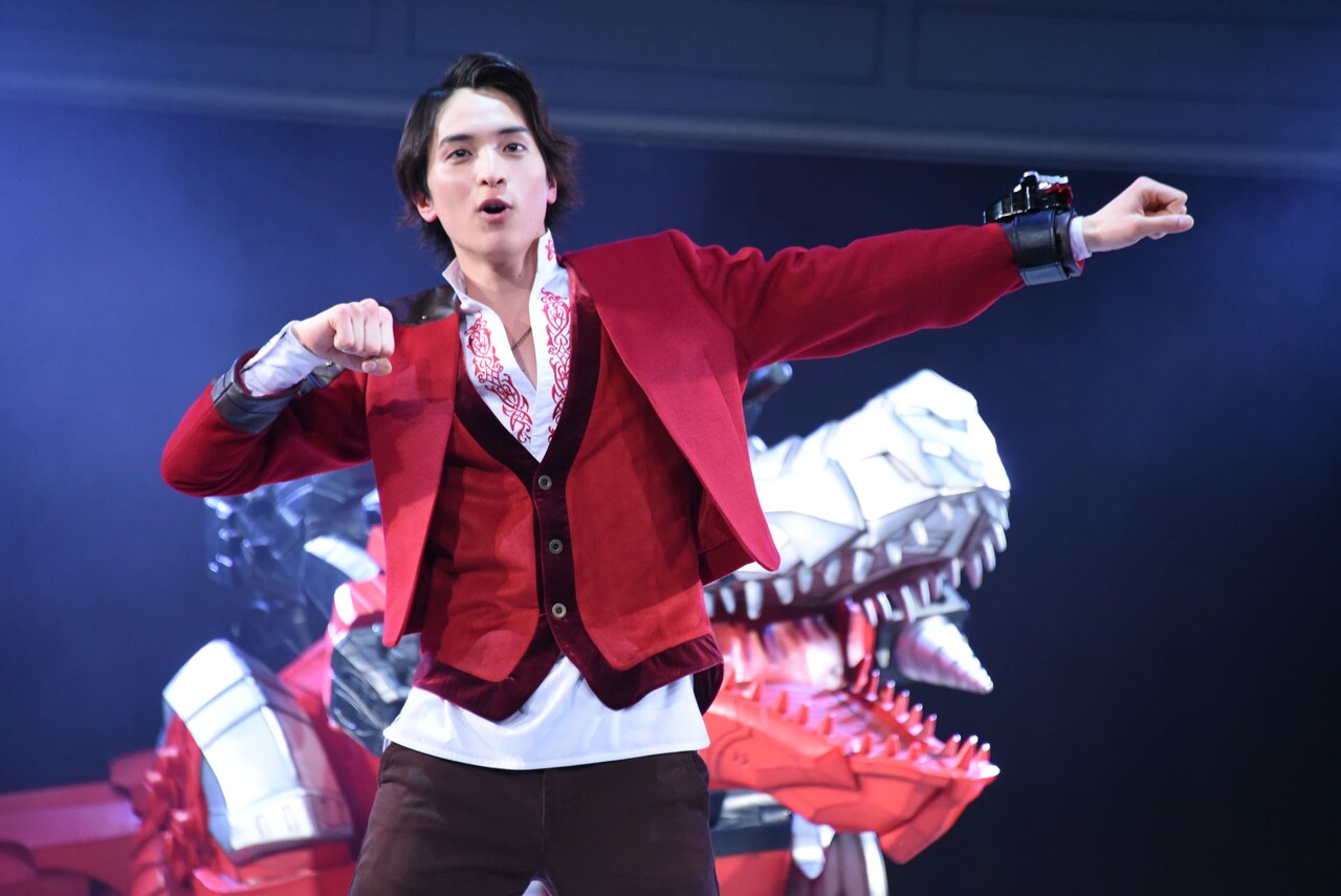 騎士竜戦隊リュウソウジャー」会見、主演・一ノ瀬颯「普通の大学生から