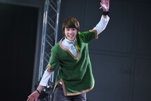 エンディングダンスを踊る小原唯和。