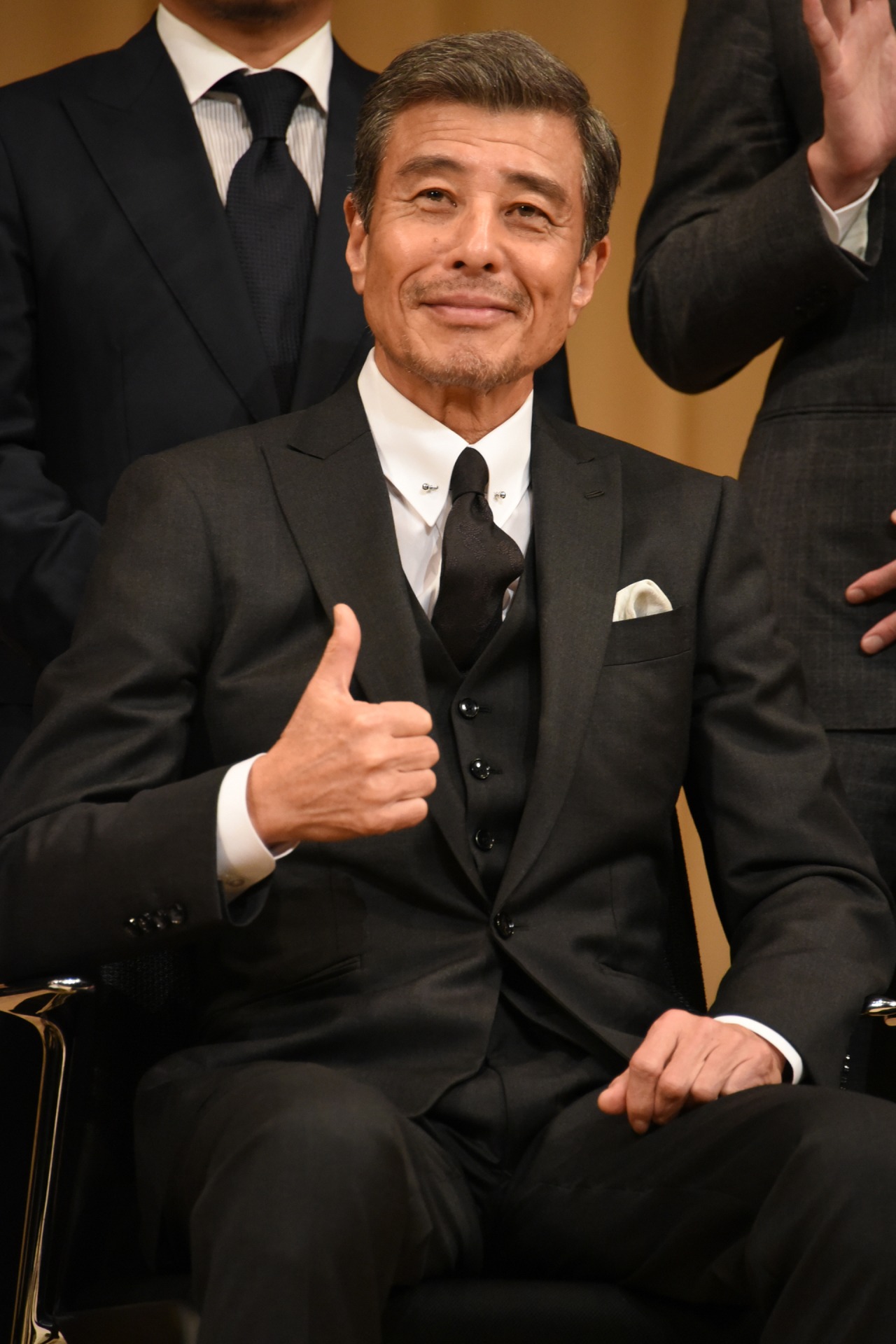 舘ひろし