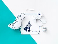 フィンエアーで提供されるキッズ用ムーミングッズ。(c)Moomin Characters TM