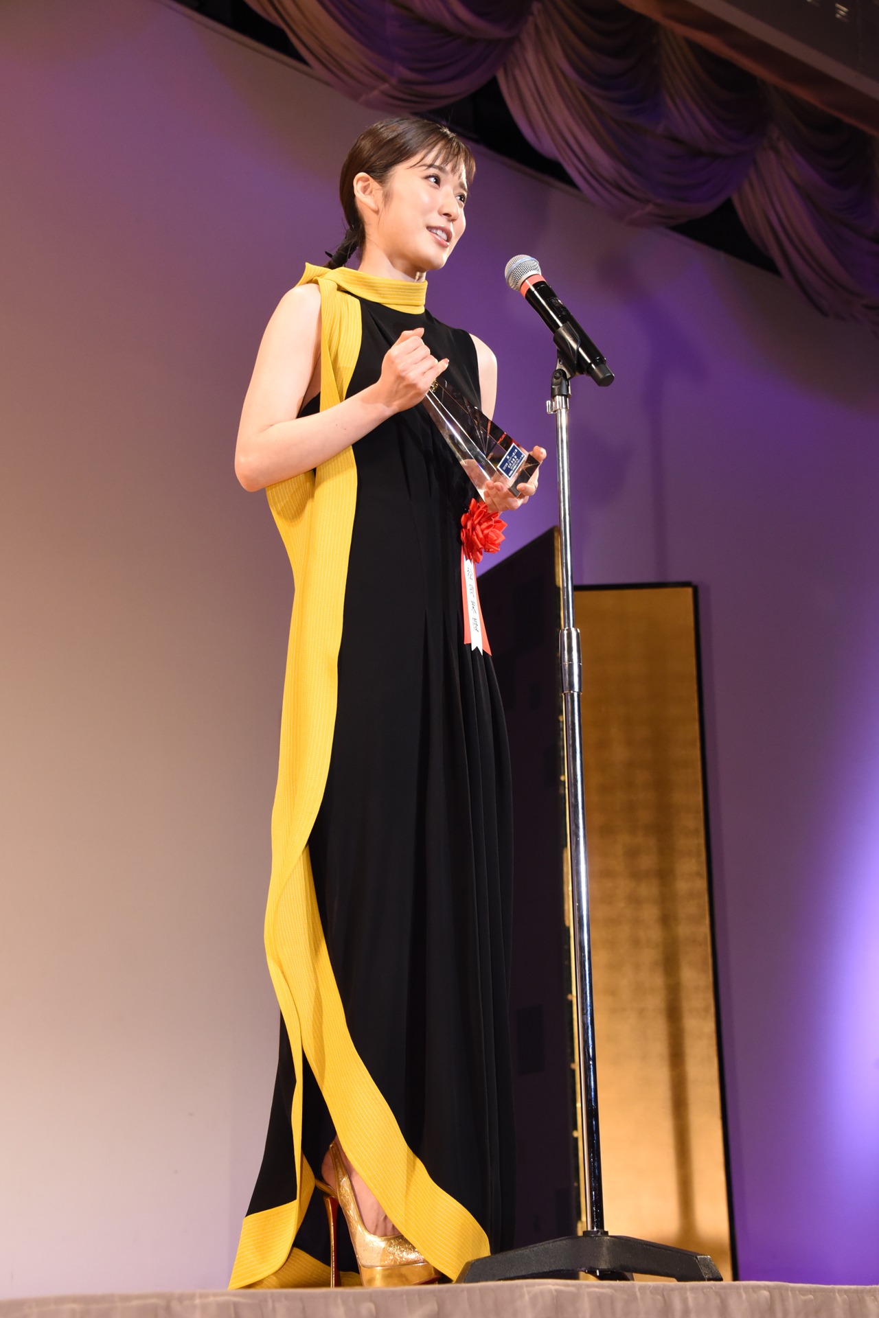 松岡茉優
