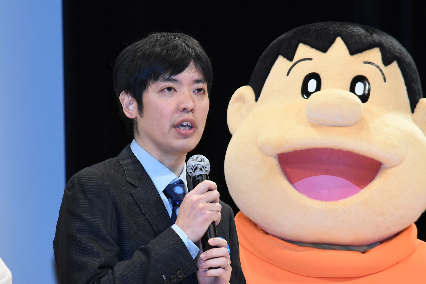 八鍬新之介