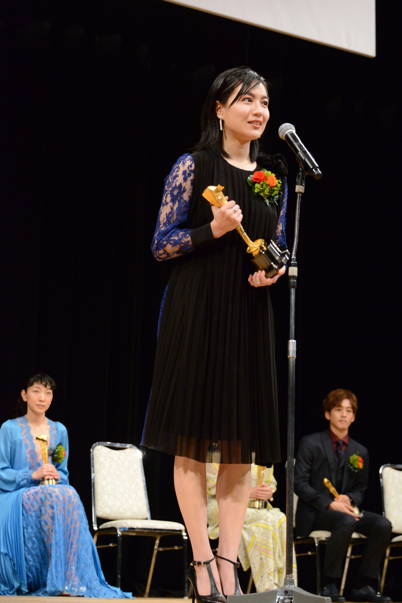 木竜麻生