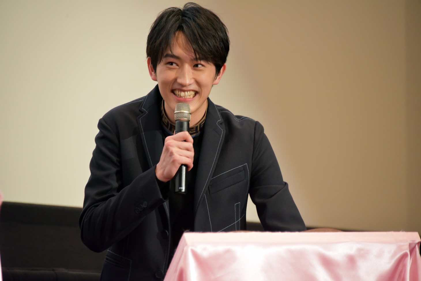 杉野遥亮