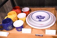 リトル・グリーン・メンの食器。