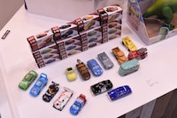 「カーズ」のトミカ。