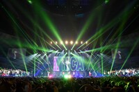 「Y.M.C.A.」を披露するTHE RAMPAGE from EXILE TRIBEとGENERATIONS from EXILE TRIBE。