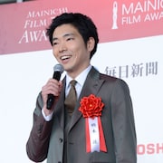 柄本佑ら毎日映画コンクールセレモニー参加、上田慎一郎「去年は観覧席から見てた」
