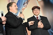 左からジョン・ランドー、木城ゆきと。