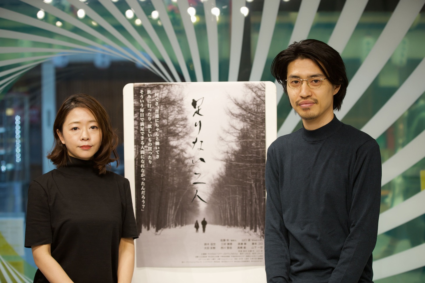 「活弁シネマ倶楽部」第13回より、左から山口遥、佐藤秋。
