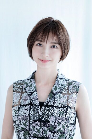 篠田麻里子が3歳年下の一般人と入籍 一生一緒にいたいと心から思えた コメントあり 映画ナタリー