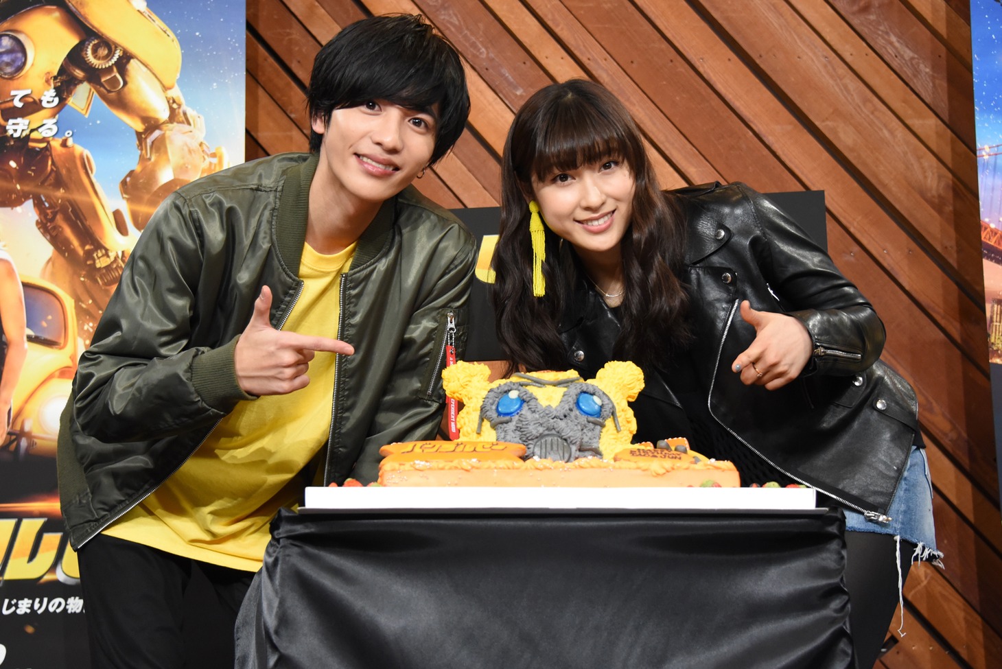 「バンブルビー」公開アフレコイベントの様子。