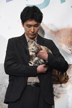 柄本佑とおはぎ。