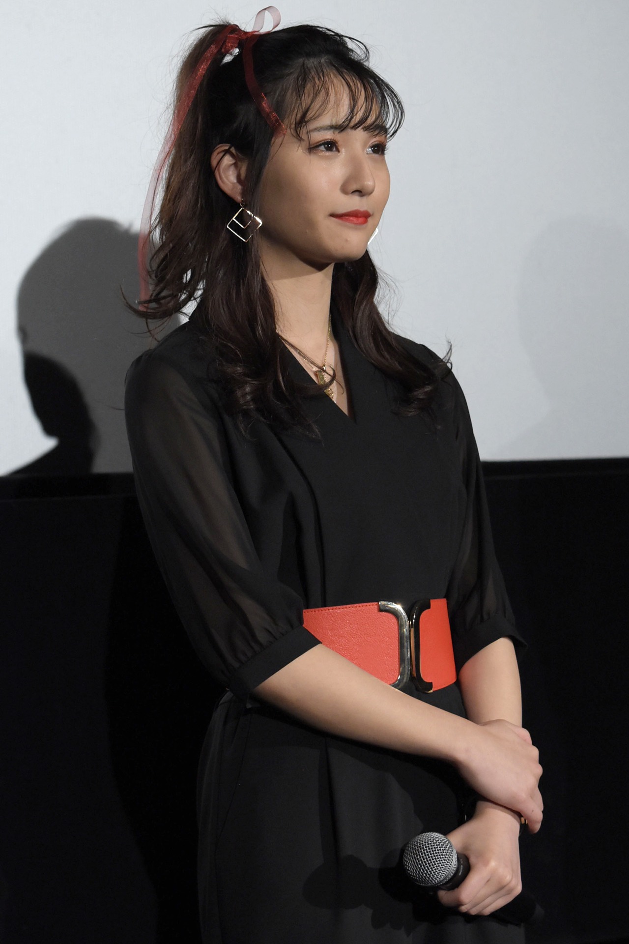 浅川梨奈