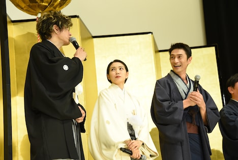 左からGACKT、二階堂ふみ、伊勢谷友介。