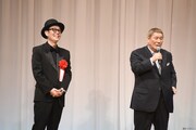 左からリリー・フランキー、ビートたけし。