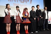 「JK☆ROCK」完成披露舞台挨拶の様子。