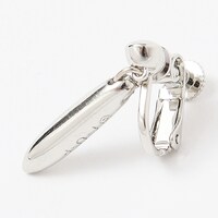 ランサーモデルのイヤリング。