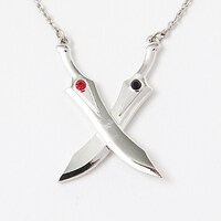 アーチャーモデルのネックレス。