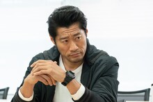 平山祐介演じる柴田公平。