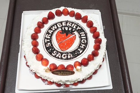 いちごづくしの特製バースデーケーキ。