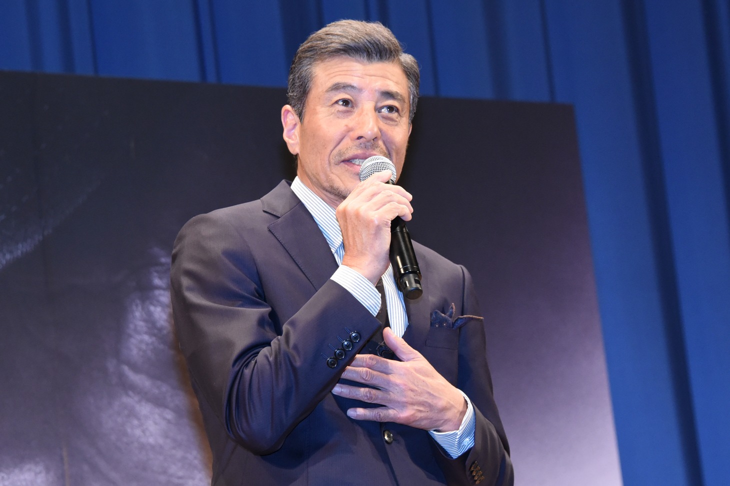 舘ひろし