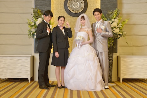 「女の機嫌の直し方」キャスト。左から平岡祐太、早見あかり、松井玲奈、佐伯大地。