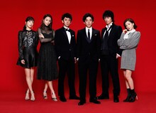 左から桜井ユキ、高橋メアリージュン、滝藤賢一、高橋一生、斎藤工、仲里依紗。