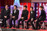 左から岸部一徳、ディーン・フジオカ、西島秀俊、二宮和也、松坂桃李。