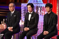 左から岸部一徳、ディーン・フジオカ、西島秀俊。