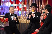 左から西田敏行、リリー・フランキー。