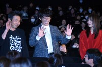 「九月の恋と出会うまで」公開記念舞台挨拶の様子。