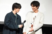 左から高杉真宙、中川大志。