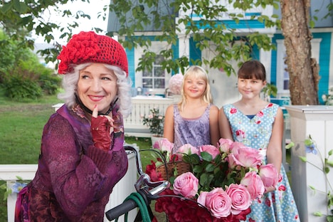 「オンネリとアンネリとひみつのさくせん」