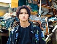 横浜流星写真集「流麗」新規カット