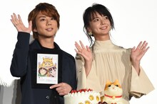 「トラさん～僕が猫になったワケ～」舞台挨拶の様子。左から北山宏光、多部未華子。